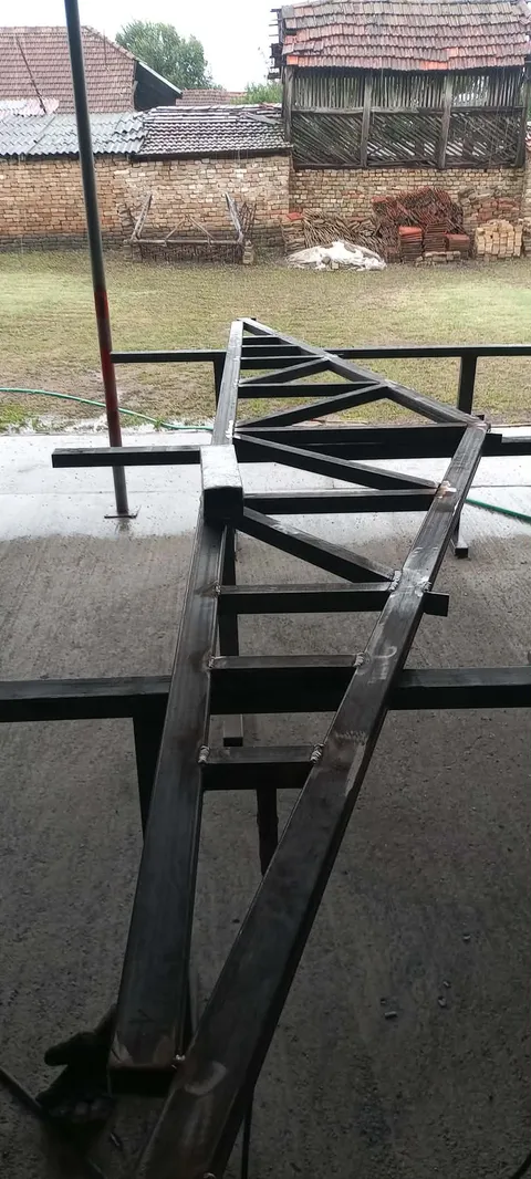 Metalni ram izrađen po meri – Bravarija Zrenjanin